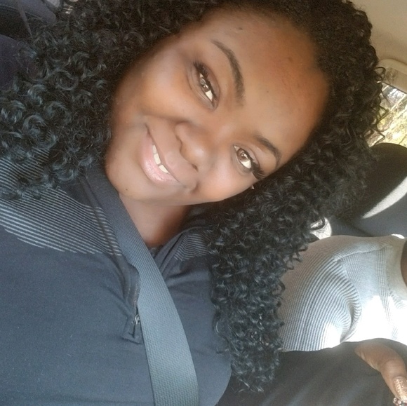 Meet your Posher, Ashleigh - Picture 1 of 1